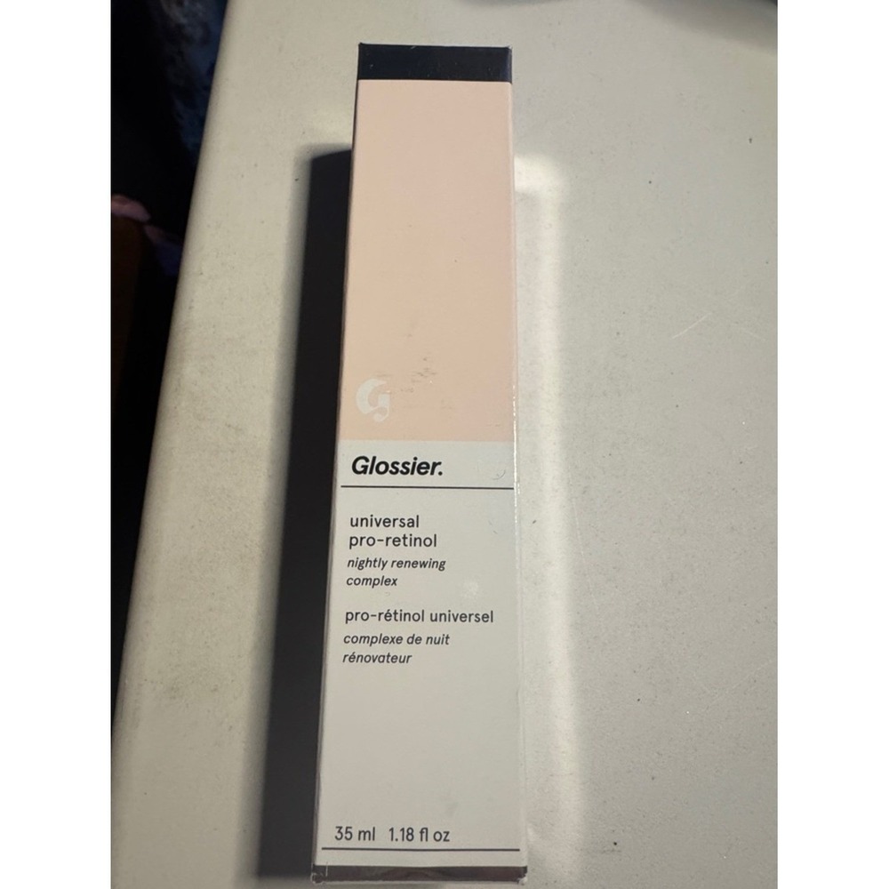 Glossier Universal Pro-Retinol Nightly Renewing Complex – Pink, White, Black